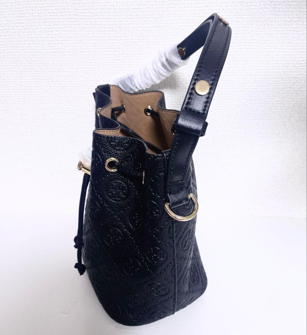 【大人気☆】Tory Burch Tモノグラム ペブルド バケットバッグ