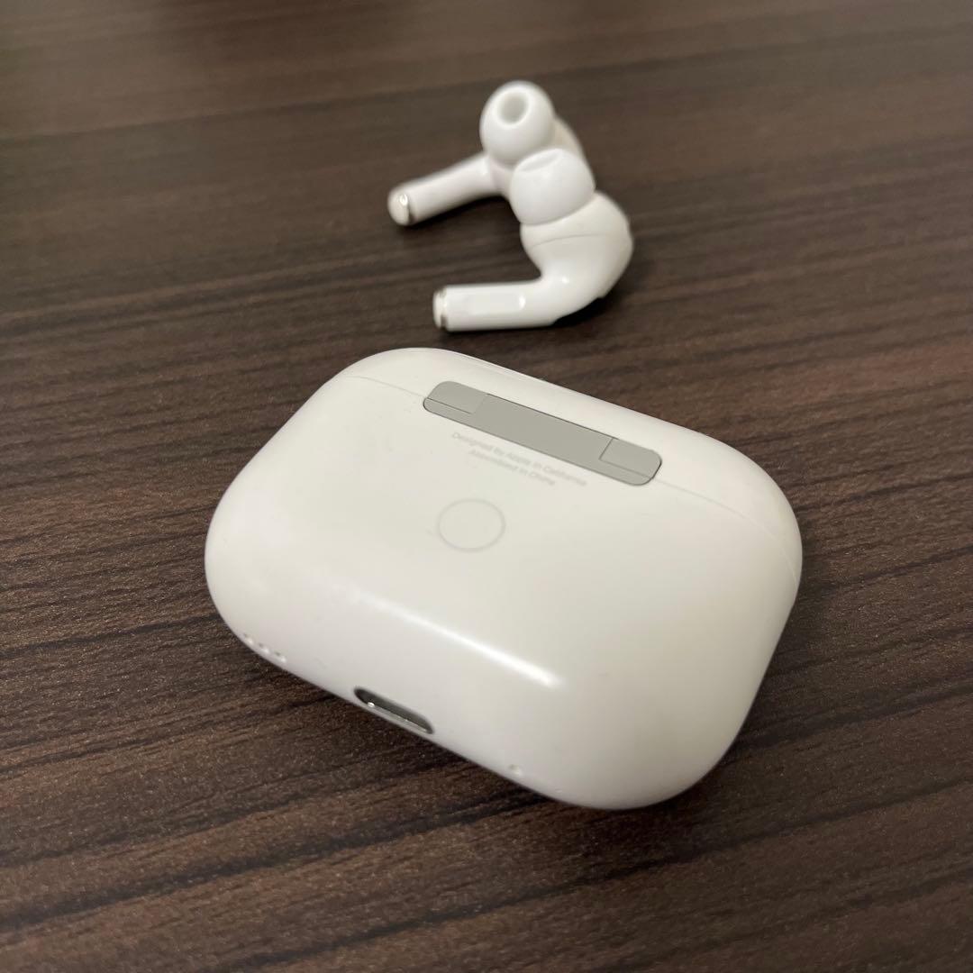 【Apple】AirPods Pro 2【A2698】