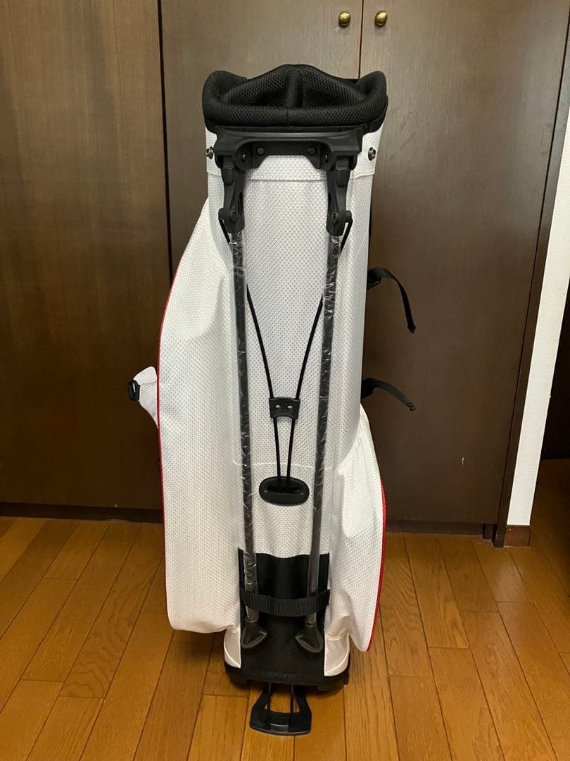 Callaway CHEV キャディバッグ ホワイト（ヘッドフードカバー有り）