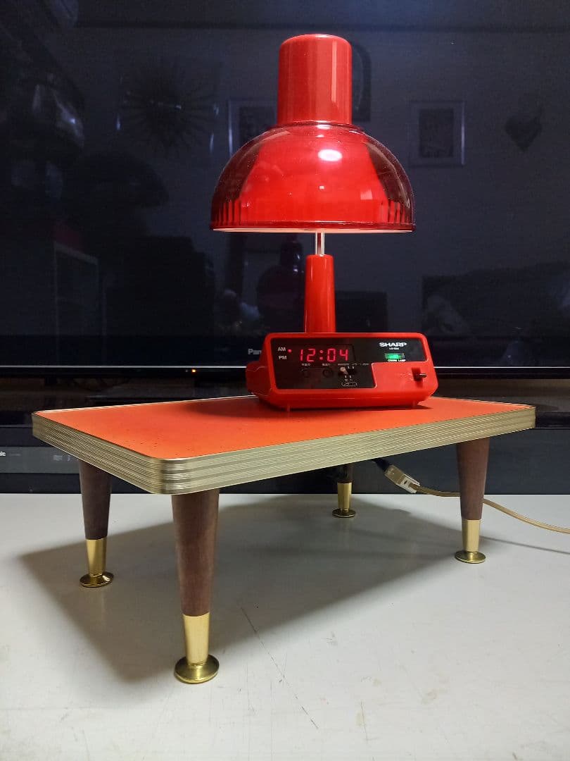 チャルメラ　様売約済　スペースエイジ　フレーク　デザイン　赤　サイド　テーブル