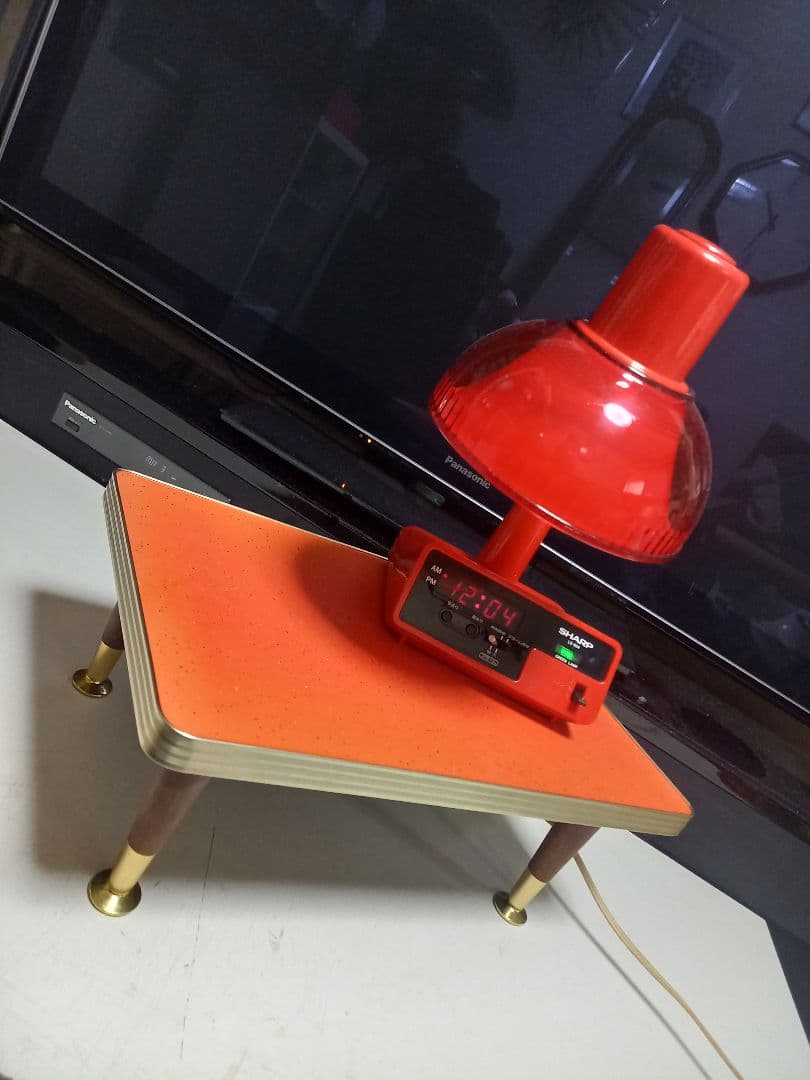 チャルメラ　様売約済　スペースエイジ　フレーク　デザイン　赤　サイド　テーブル