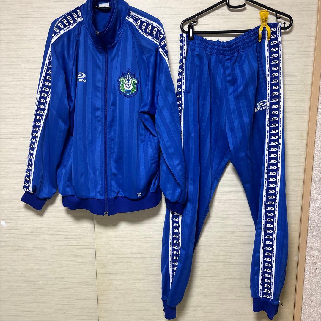 激レア　選手支給品　ベルマーレジャージ　ピコ