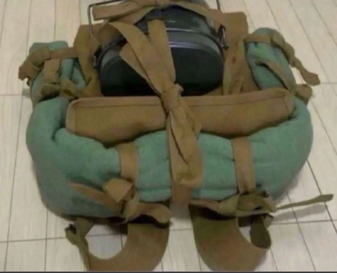 日本軍 兵用九九式背嚢(複製品）と毛布(新品）、飯盒付き(中古のオマケ付）サバゲ