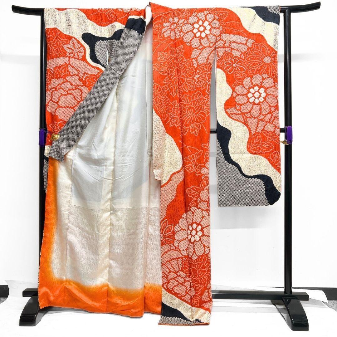 振袖　金彩　総絞り　牡丹　菊花　霞取り　着物　015b p