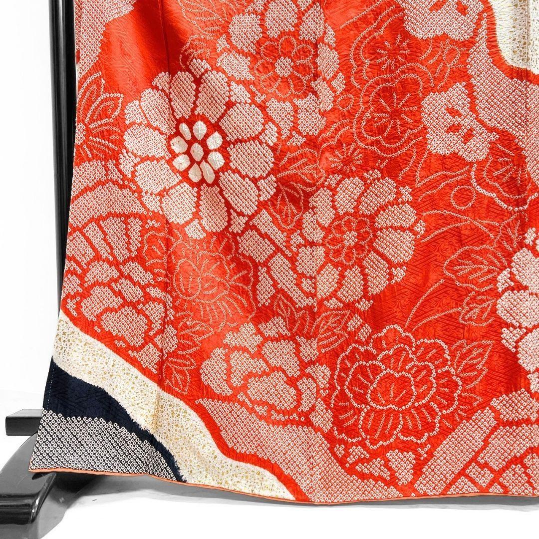 振袖　金彩　総絞り　牡丹　菊花　霞取り　着物　015b p