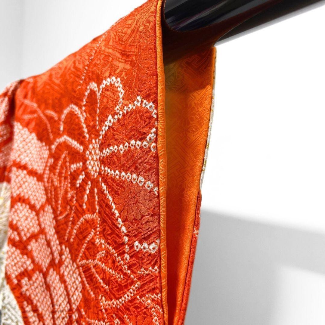 振袖　金彩　総絞り　牡丹　菊花　霞取り　着物　015b p