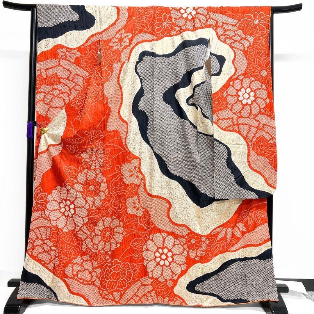 振袖　金彩　総絞り　牡丹　菊花　霞取り　着物　015b p