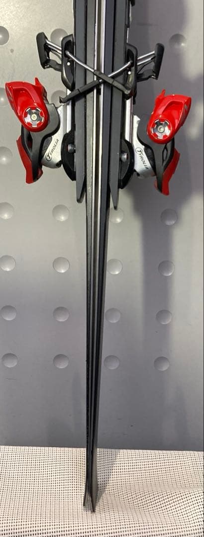 滑走半日のみ オガサカ チロリア プレート スキー セット GS系トライアン