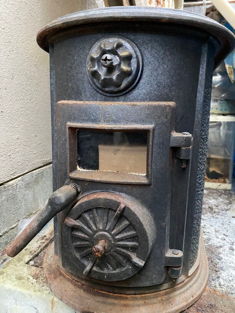 鋳鉄製小型薪ストーブ