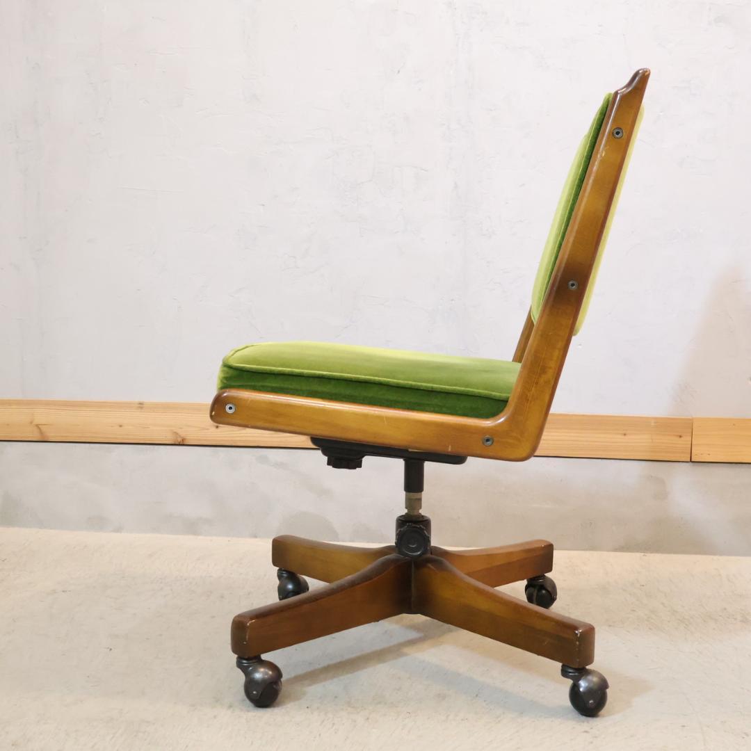 カリモク コロニアル デスクチェア モケットグリーン キャスター デスクチェア