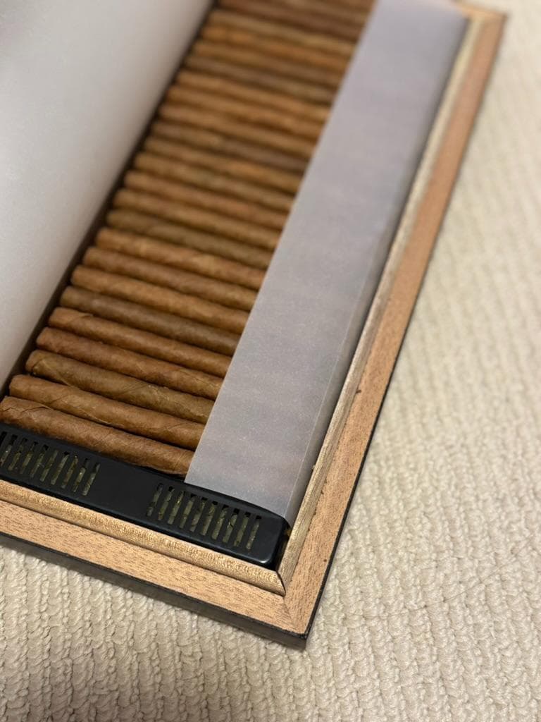 D*b様 「激レア」Cohiba Club シガーボックス ヒュミドール