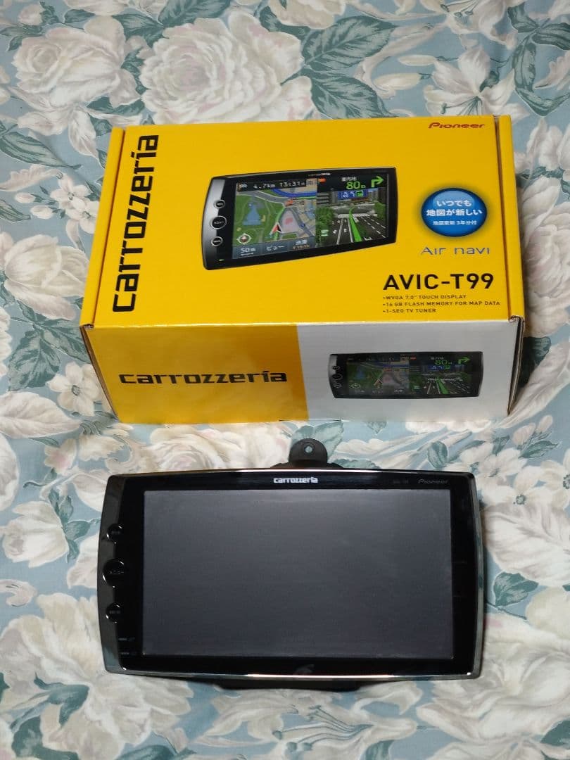 carrozzeria AVIC-T99 カーナビ（発売時価格 70.000円）