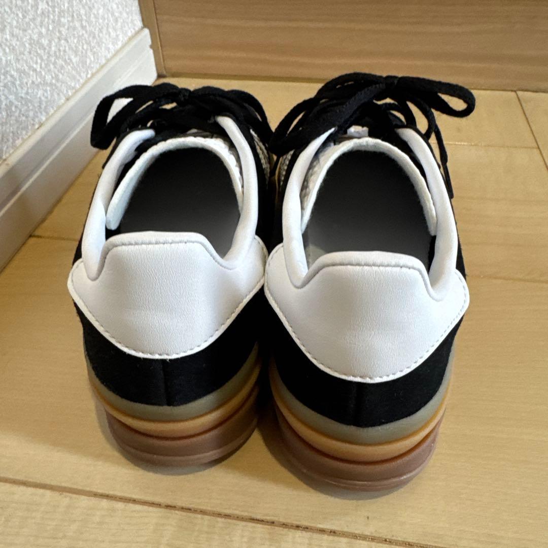 adidas ガゼルボールド