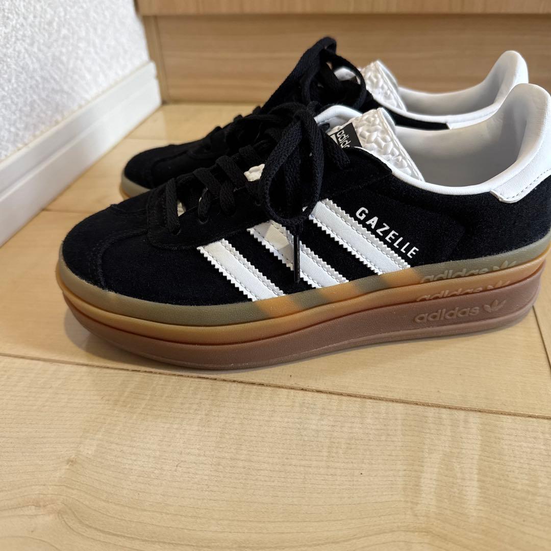 adidas ガゼルボールド
