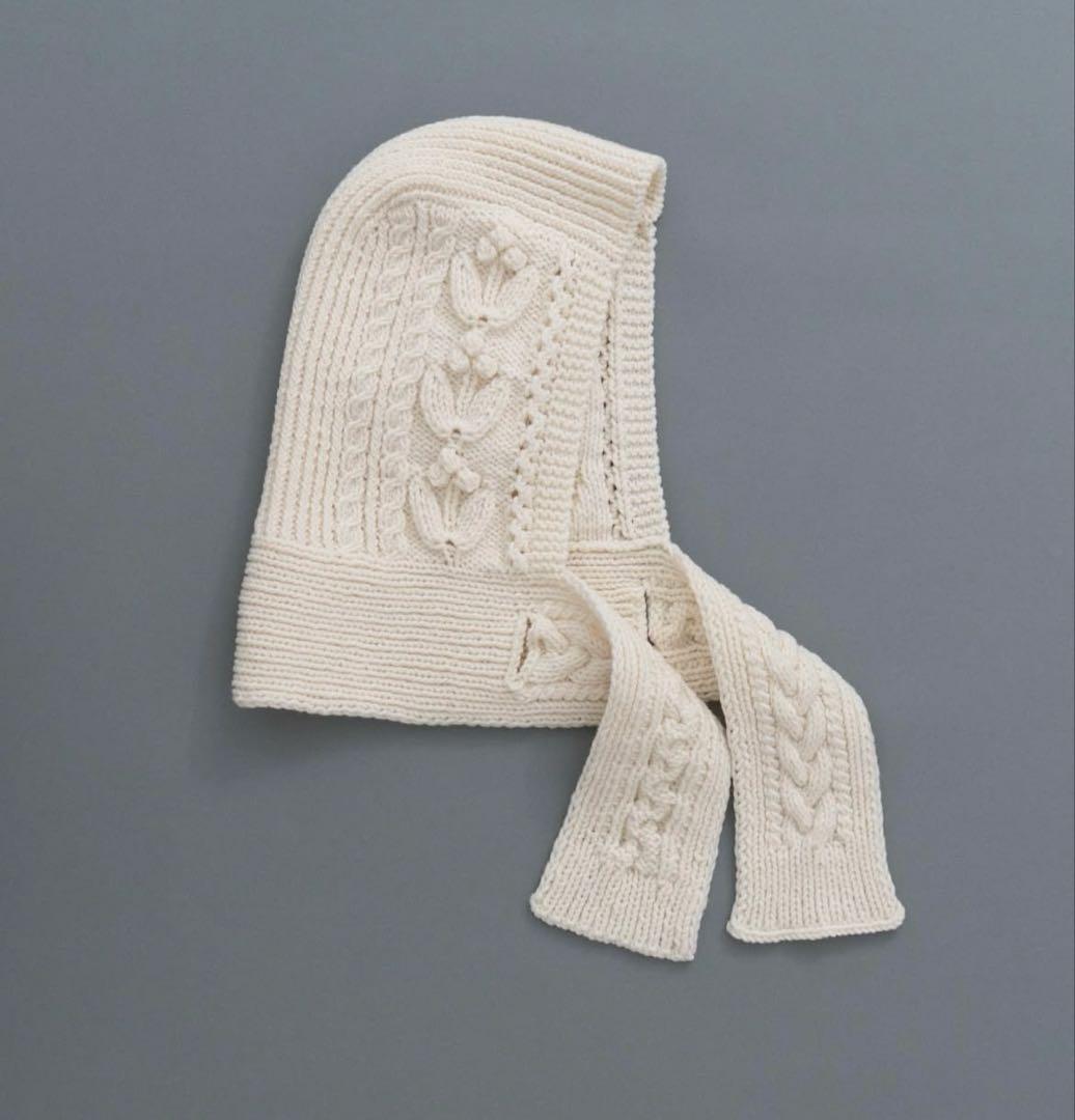 ベージュ ケーブル編み ニットマフラー