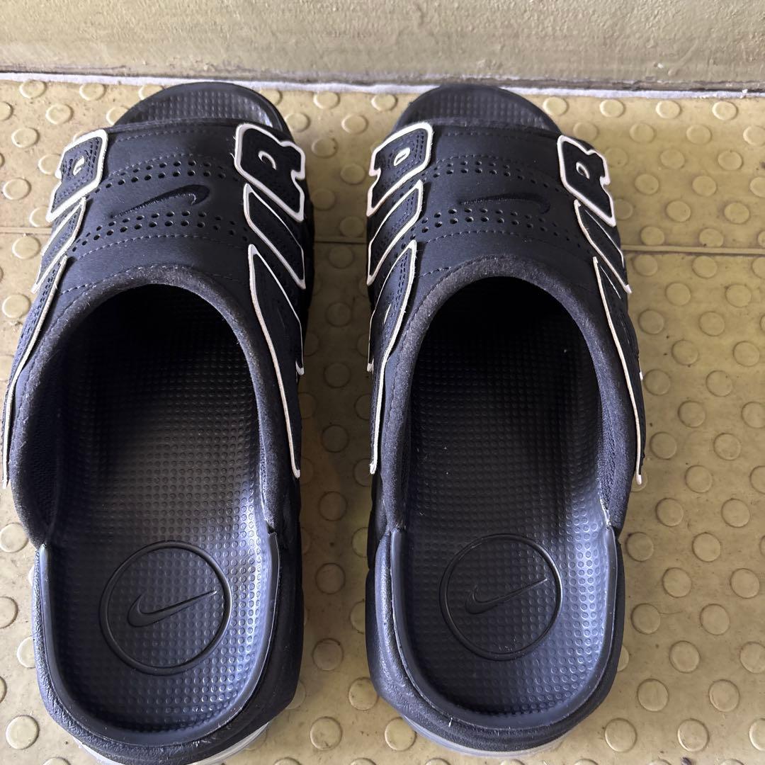 Nike エアモア　アップテンポ　スライド