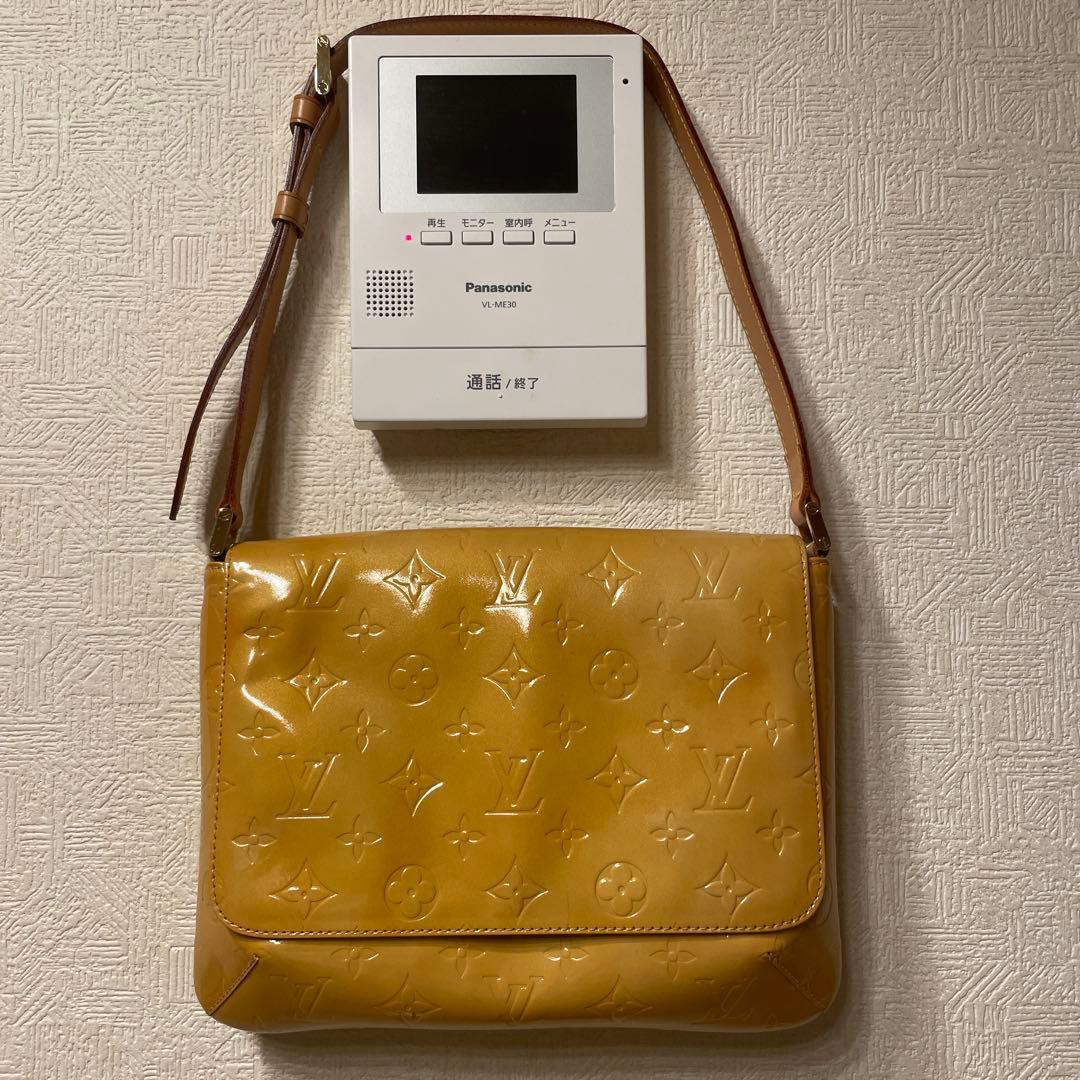 Louis Vuitton ヴェルニ ショルダーバッグ ベージュ