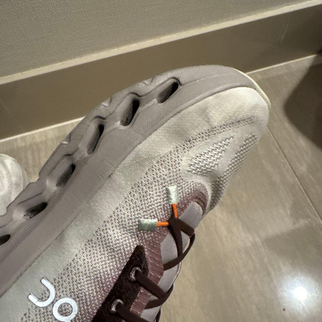 On （オン）レディース　スニーカー