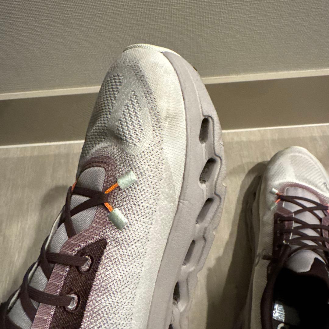 On （オン）レディース　スニーカー