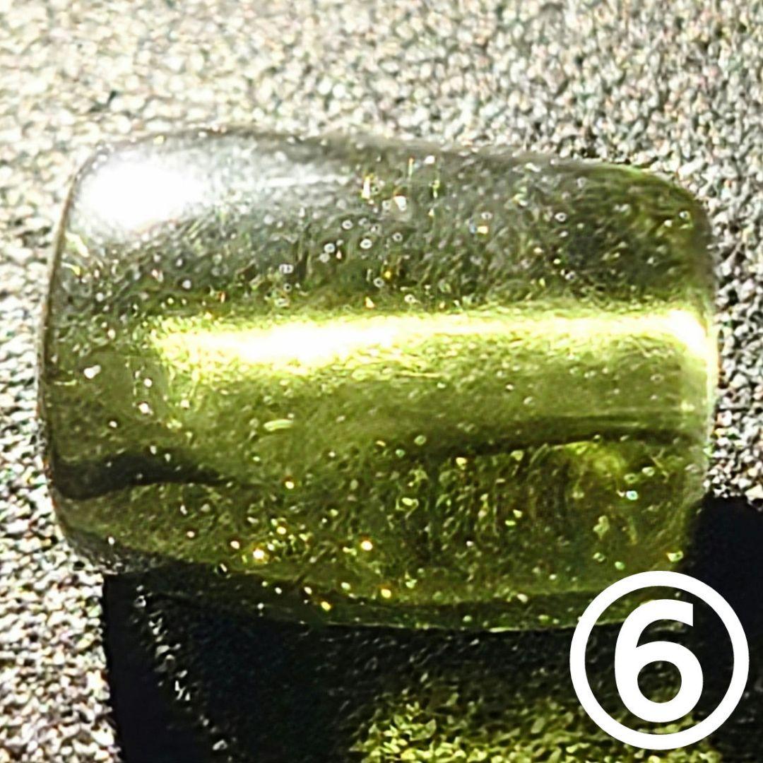 ★(りん！)モルダバイト 筒型ビーズ 10.5×8ミリ⑥(鑑別コピー付)