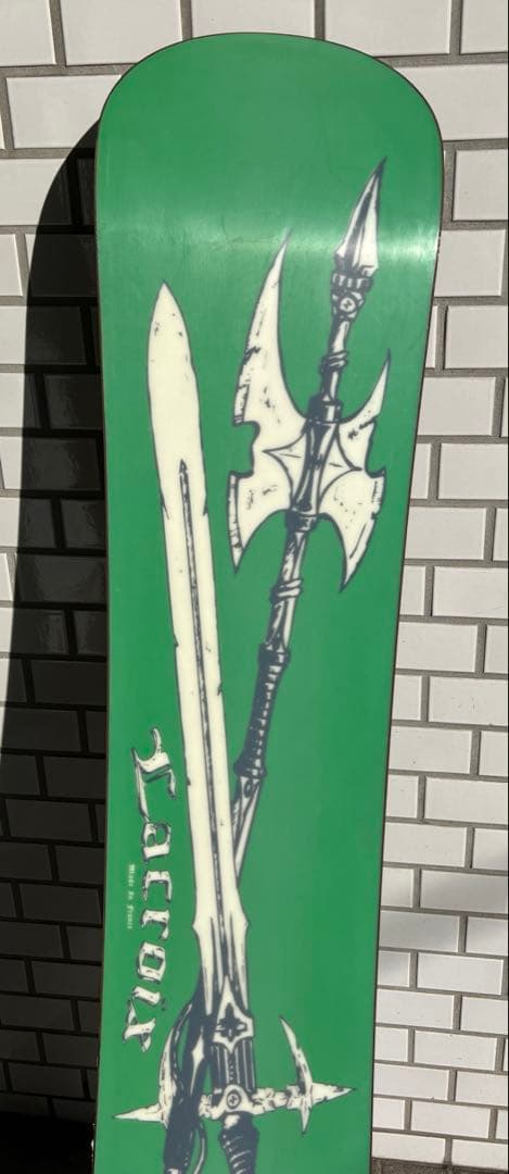 セール！ Lacroix スノーボード 板　黒ゴールド 1/2 after 9