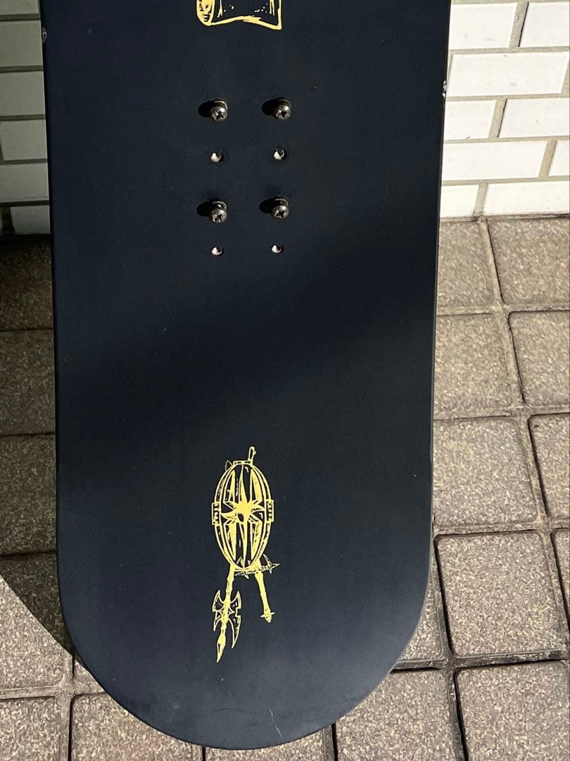 セール！ Lacroix スノーボード 板　黒ゴールド 1/2 after 9