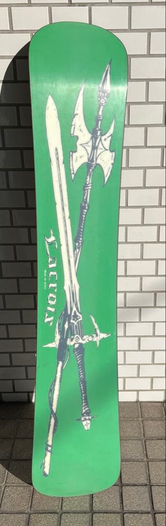 セール！ Lacroix スノーボード 板　黒ゴールド 1/2 after 9