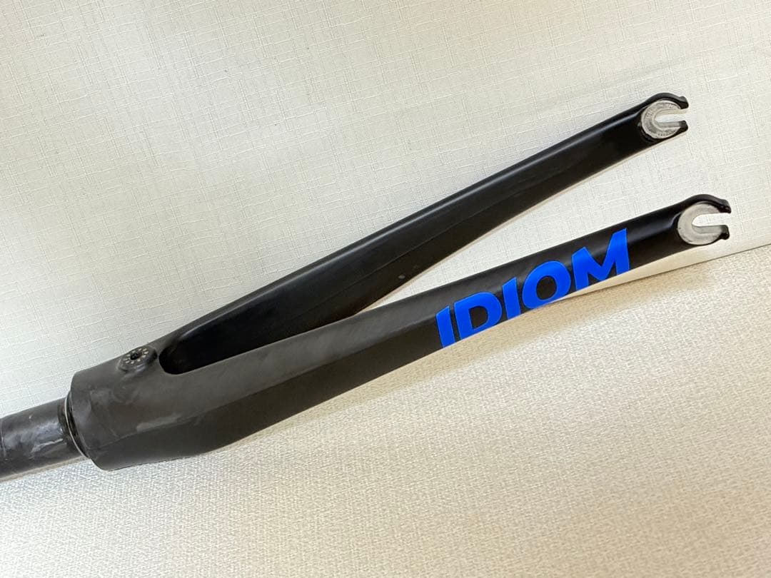 ジャイアント IDIOM 0 カーボンフォーク＋ハンドルポスト 2017年モデル