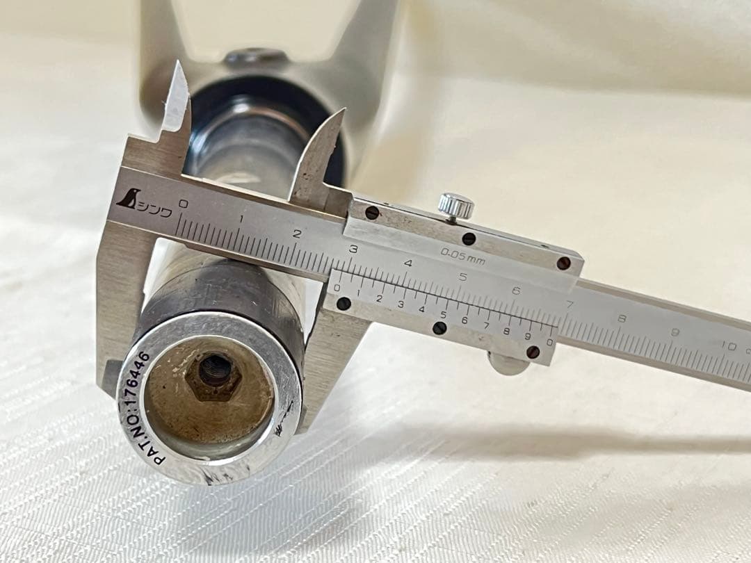 ジャイアント IDIOM 0 カーボンフォーク＋ハンドルポスト 2017年モデル