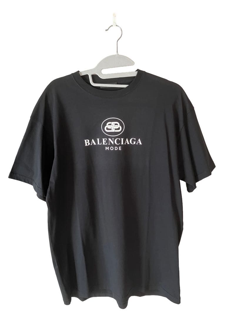 BALENCIAGA ブラック Tシャツ