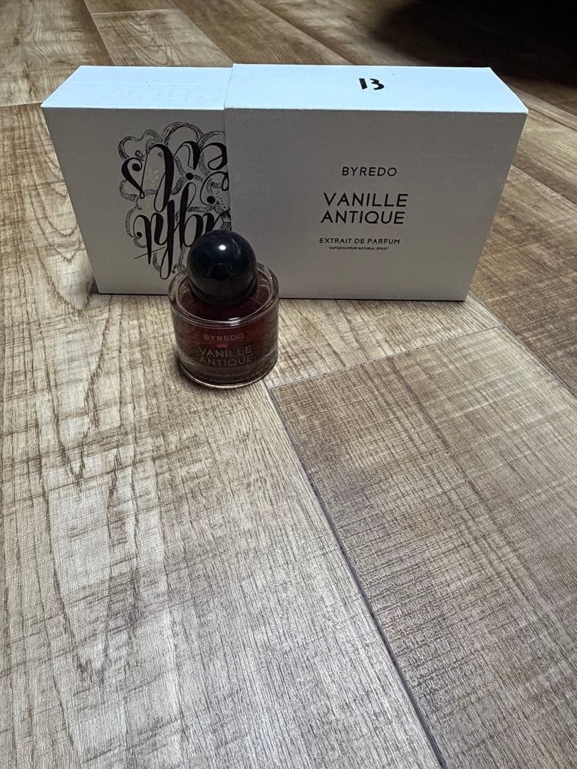 BYREDO VANILLE ANTIQUE 香水