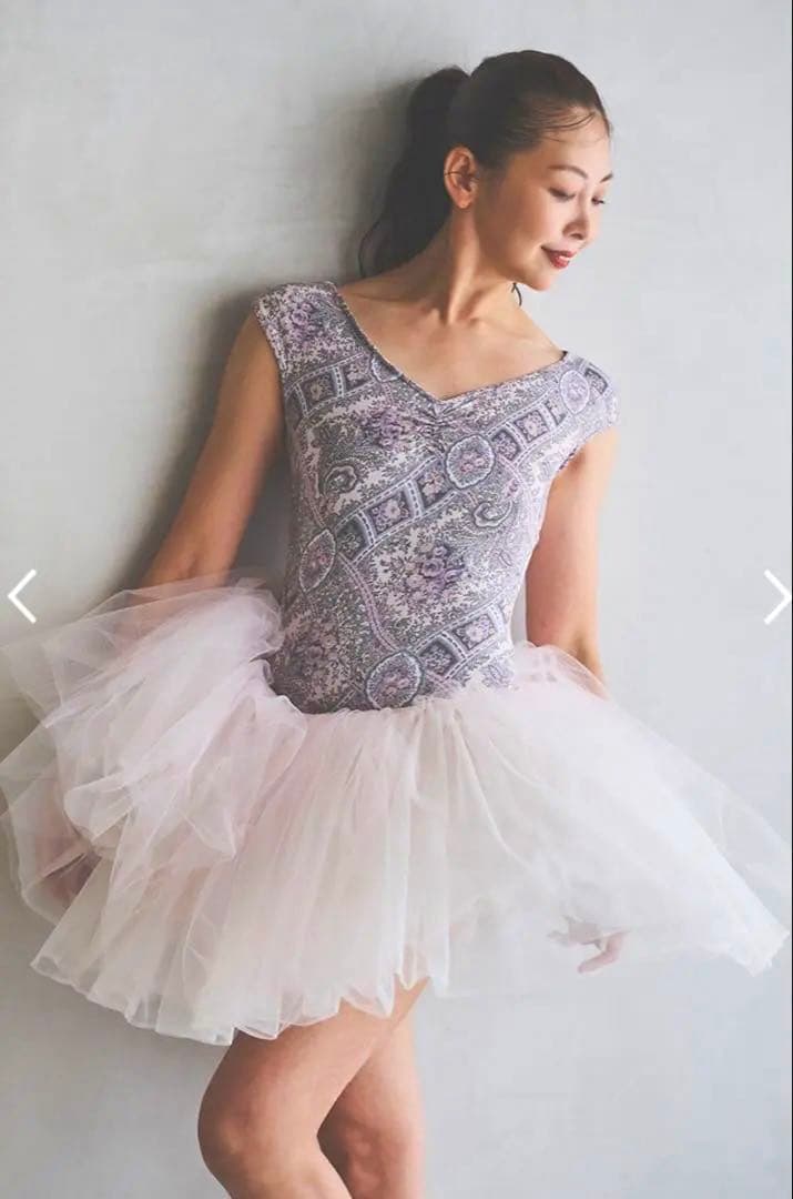 新品・未使用　stina バタフライ　サイズS