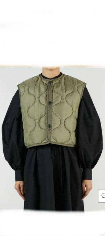 HYKE(ハイク）QUILTED CROPPED VEST