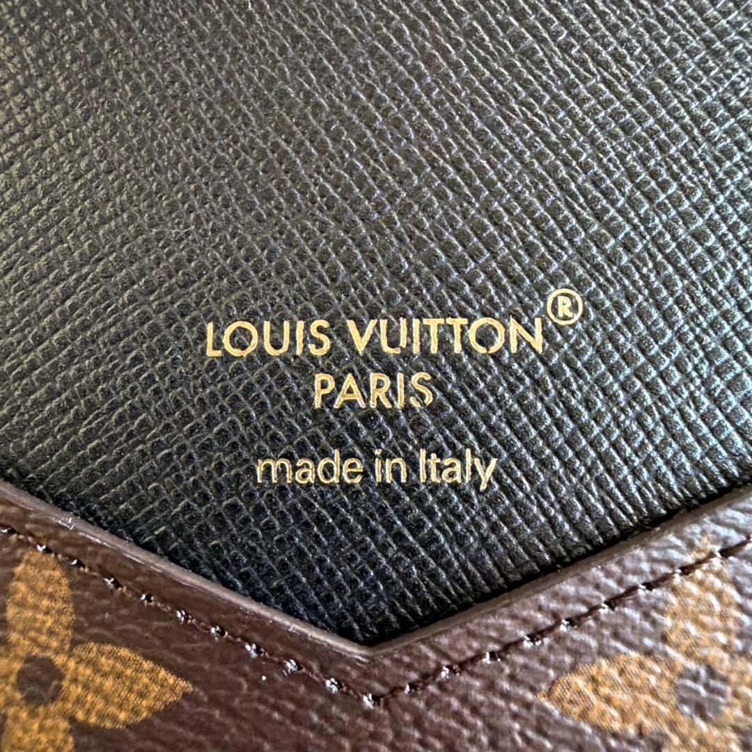 ルイヴィトン　iPhone15 pro ケース モノグラムフォリオ 手帳型　新品