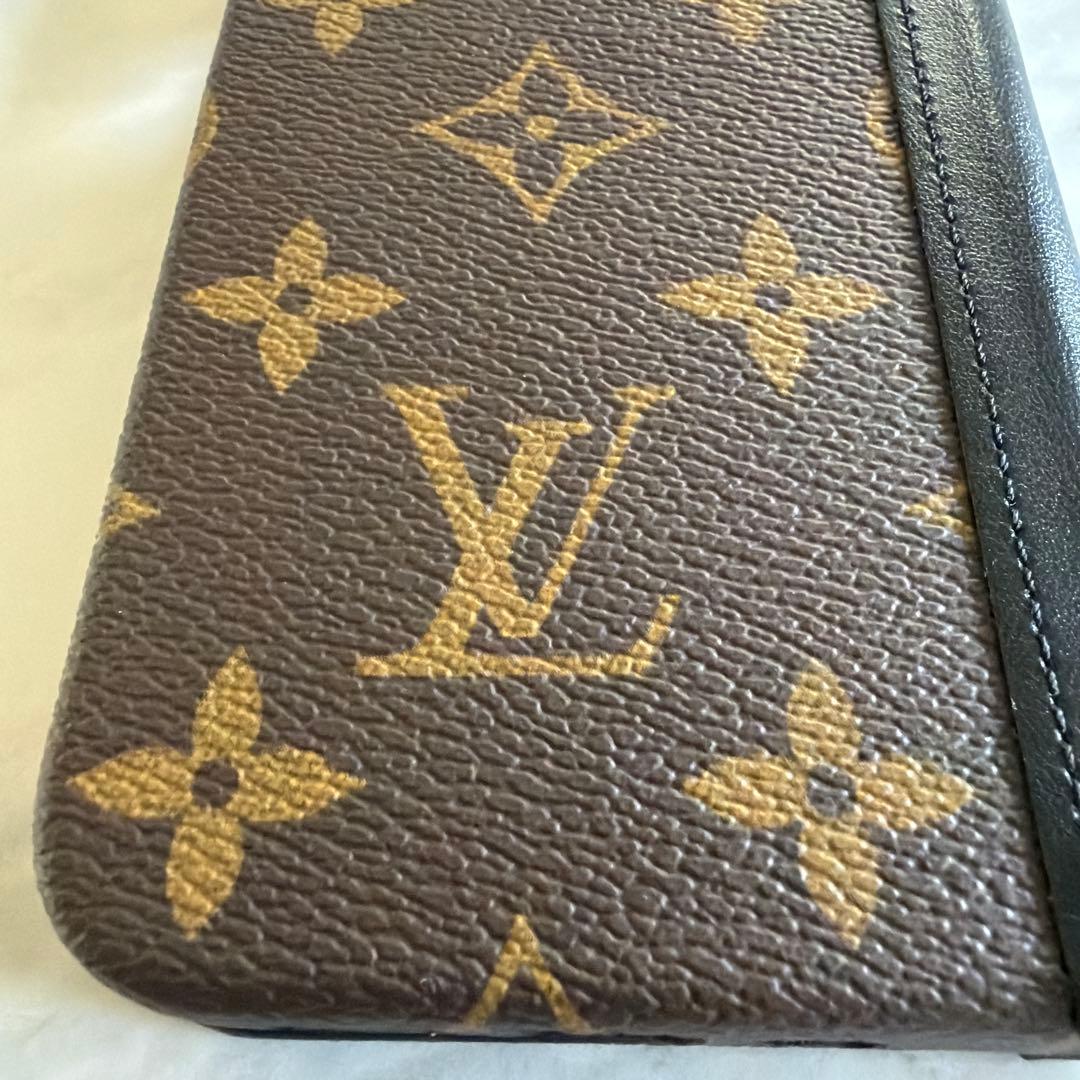 ルイヴィトン　iPhone15 pro ケース モノグラムフォリオ 手帳型　新品