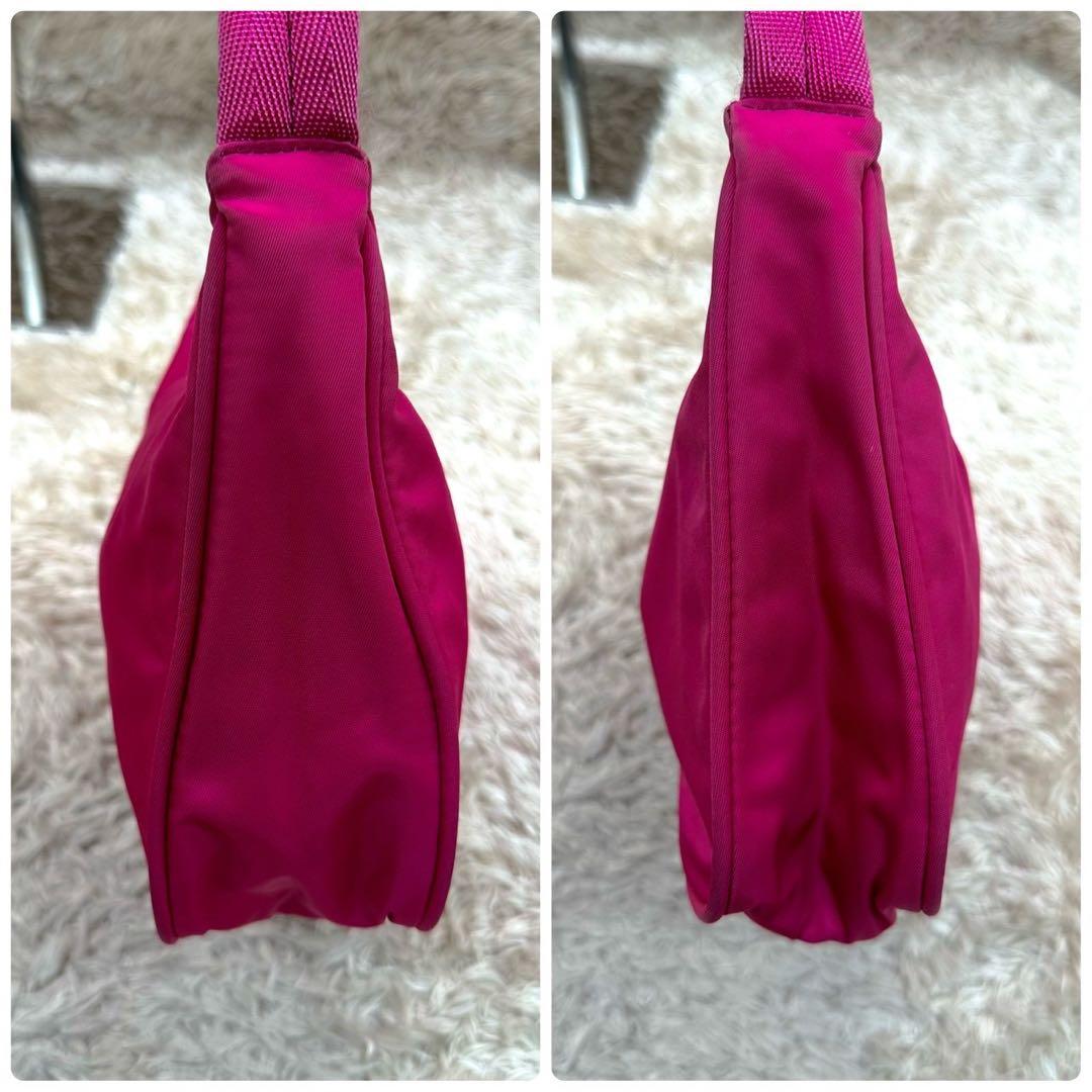 【美品】プラダ アクセサリーポーチ ピンク ハンドバッグ 三角ロゴ ナイロン