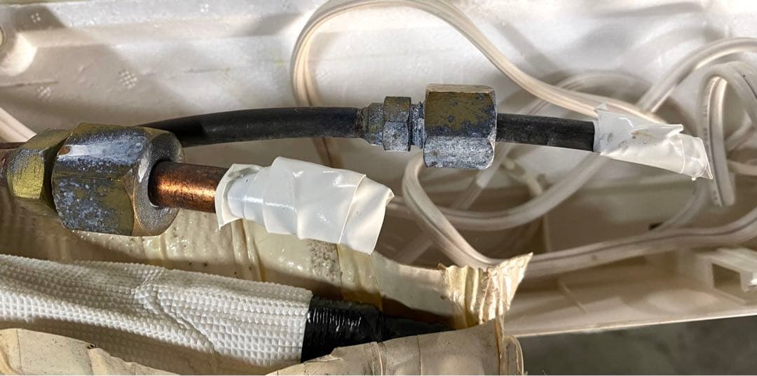 シャープ　ルームエアコン　AC-25LFS 2020年製　100V 8畳