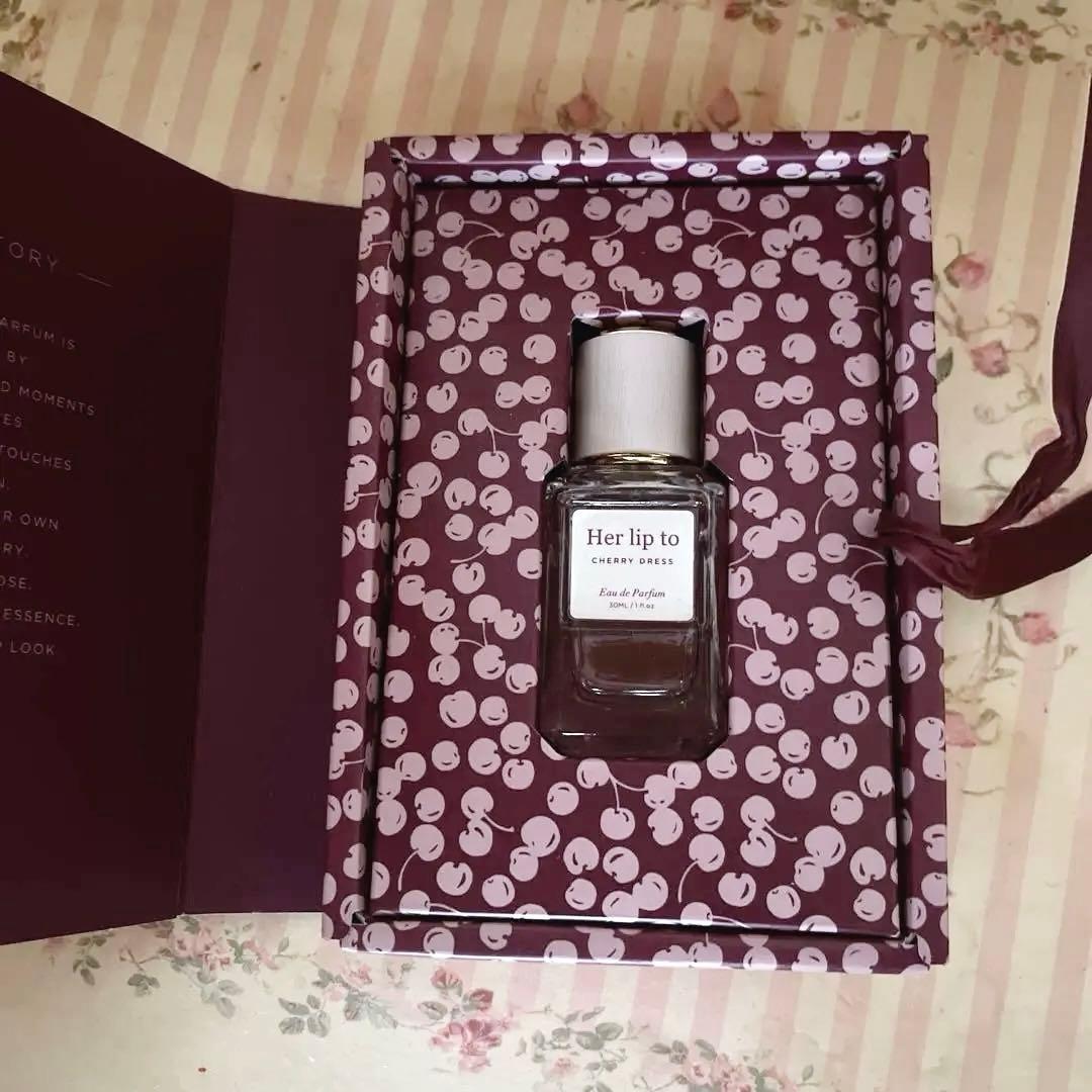 【新品未使用未開封】ハーリップトゥ♡チェリー香水