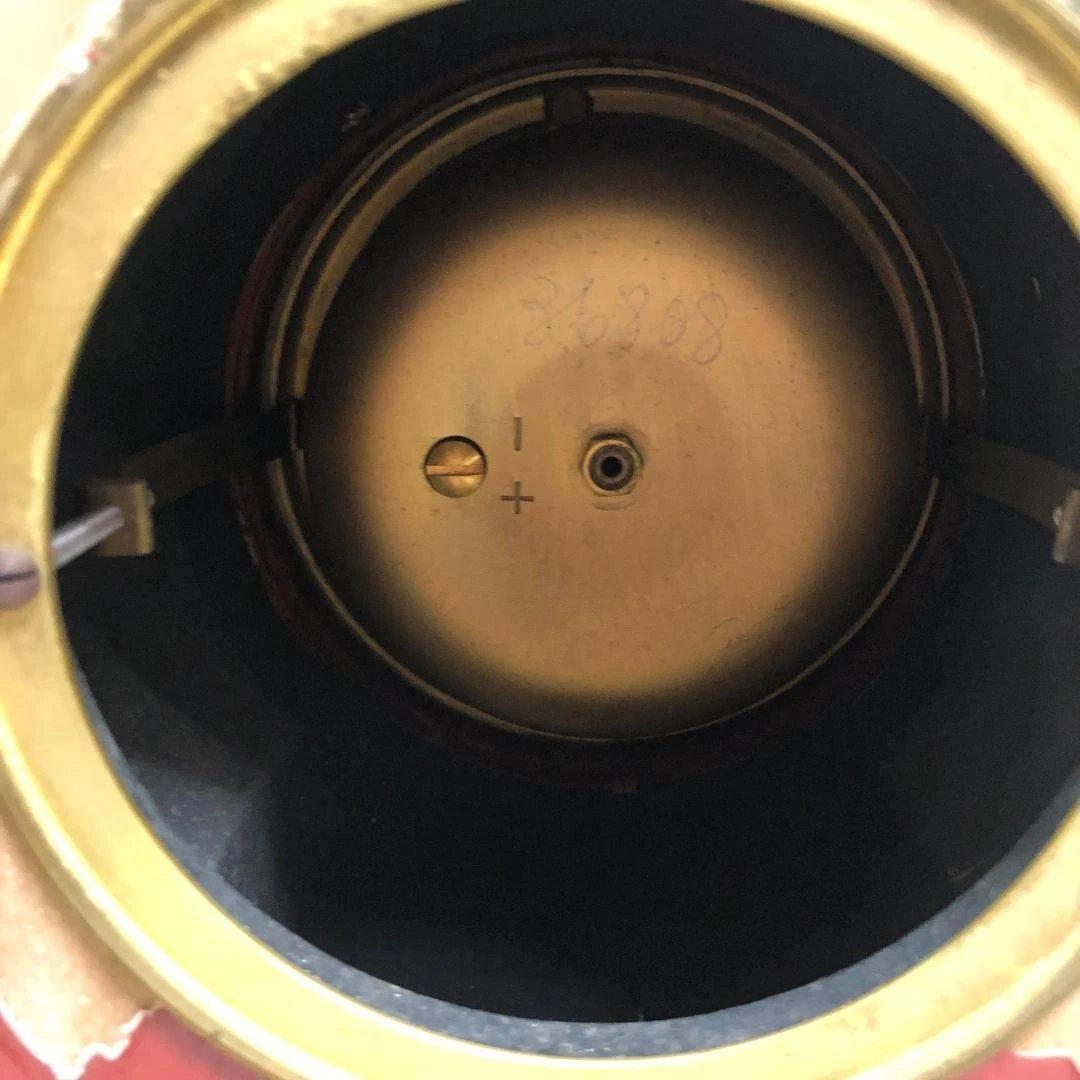 送料無料 アンティーク風 置時計 手巻き式 花模様 ゴールド装飾 251104