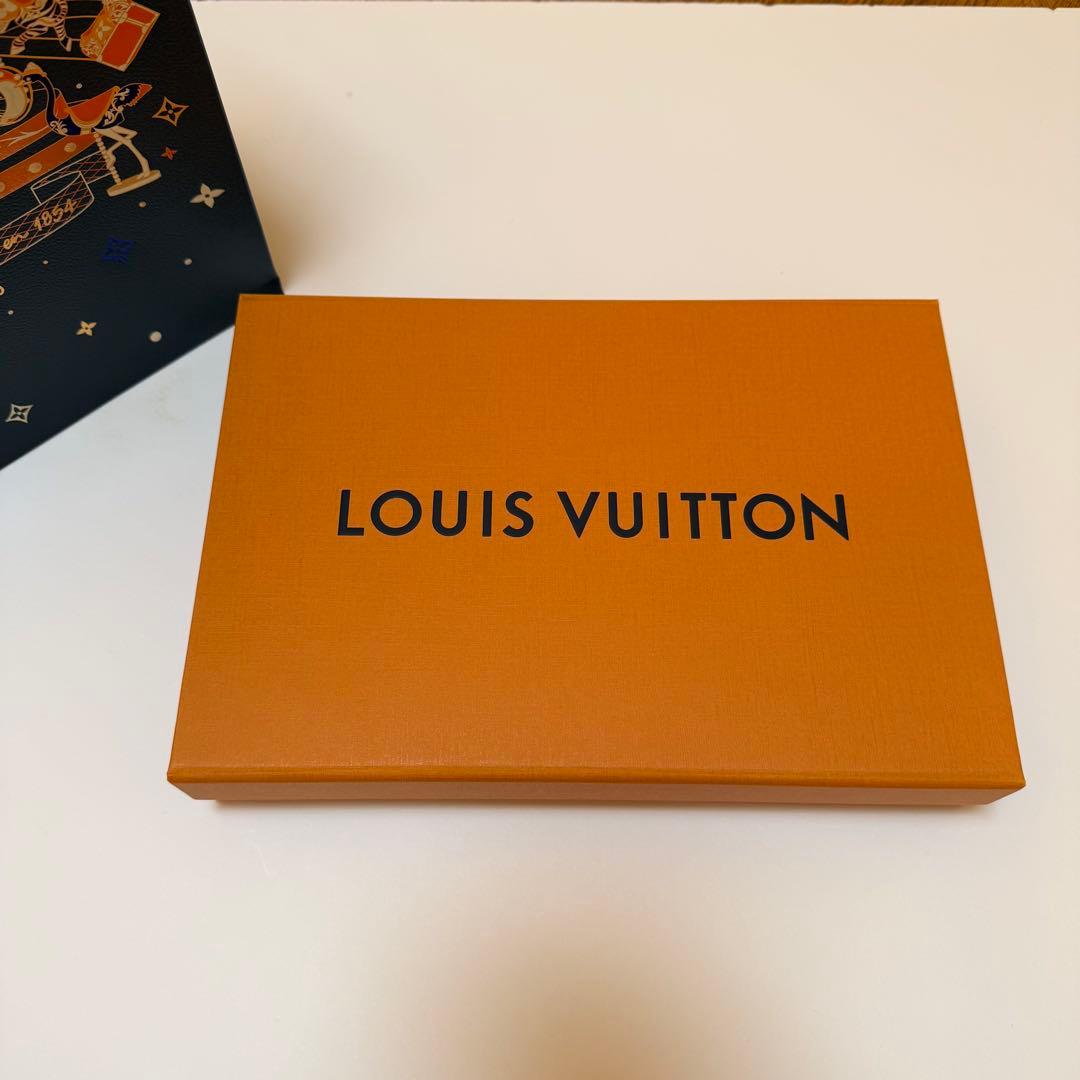 M79213 LOUIS VUITTON マフラー LVメダリオン