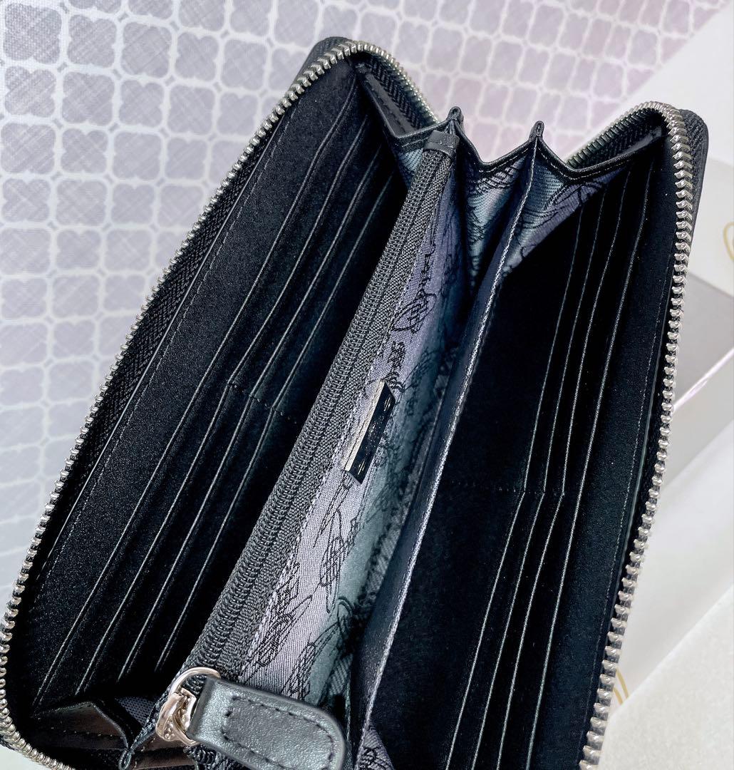 【内側に素敵な柄✩】Vivienne Westwood 長財布 マット 黒