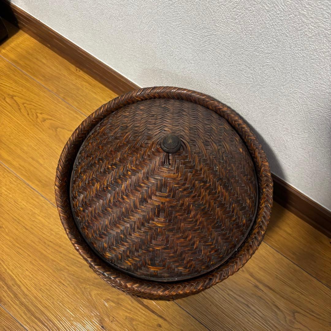 【良品】蓋付き　籠　アンティーク　竹細工　骨董　大小２個セット