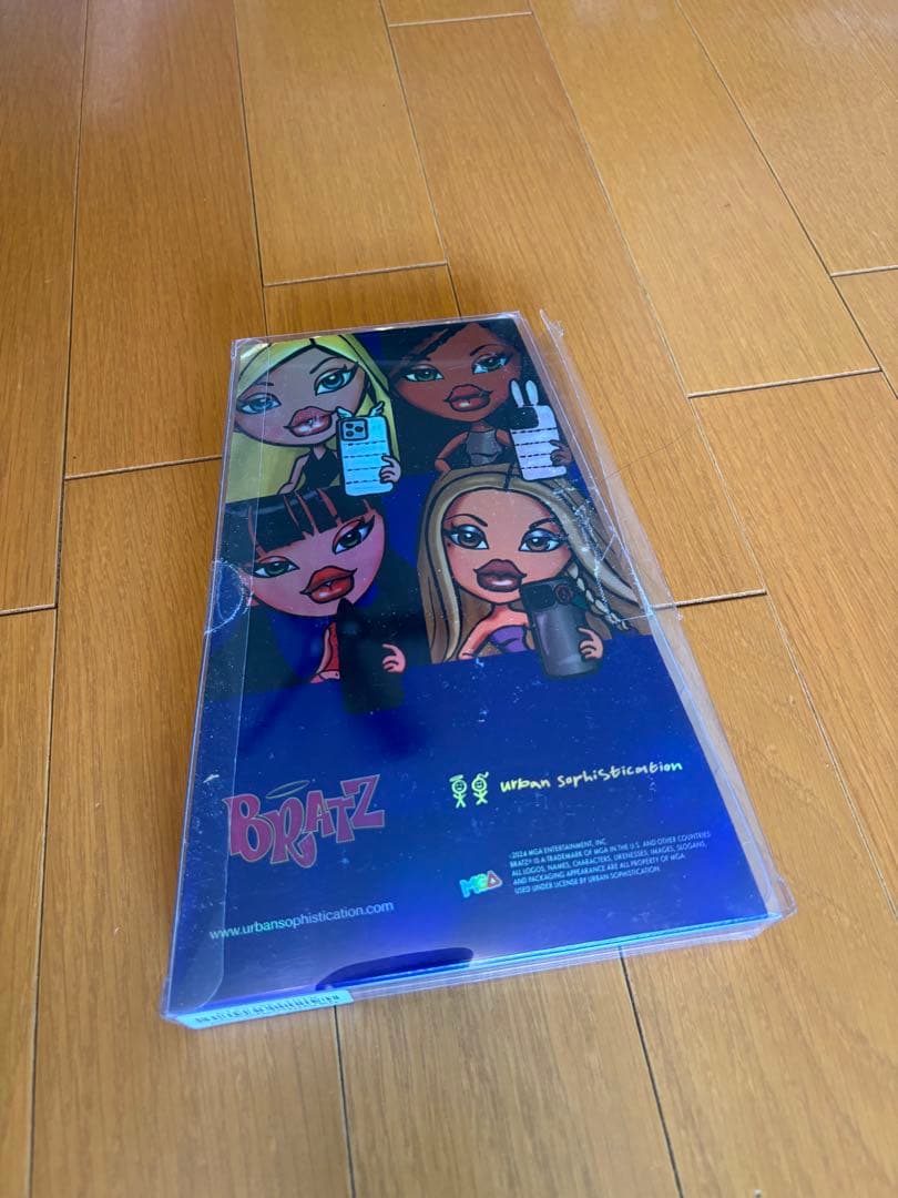 正規品urban sophistication cloe iPhone15ケース