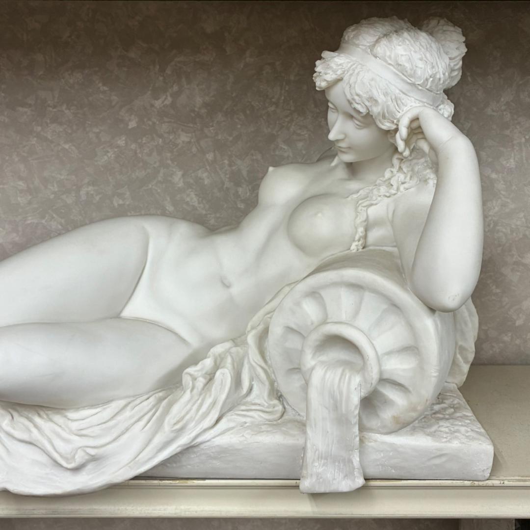 水瓶に寄りかかるビーナス像　女神　70×36×40㎝