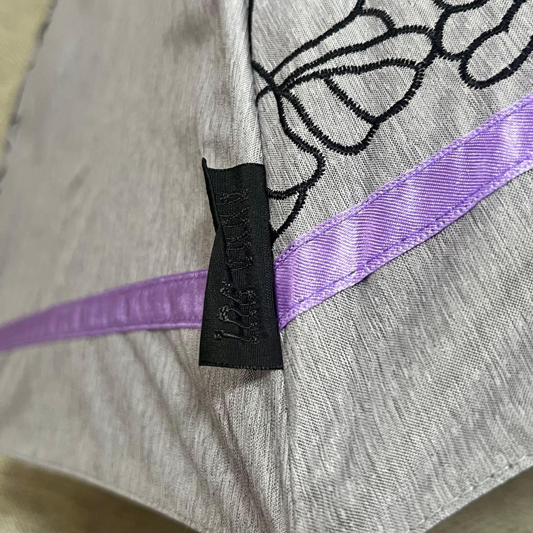 美品　ANNA SUI アナスイ　刺繍蝶柄　パゴタ傘　UV日傘