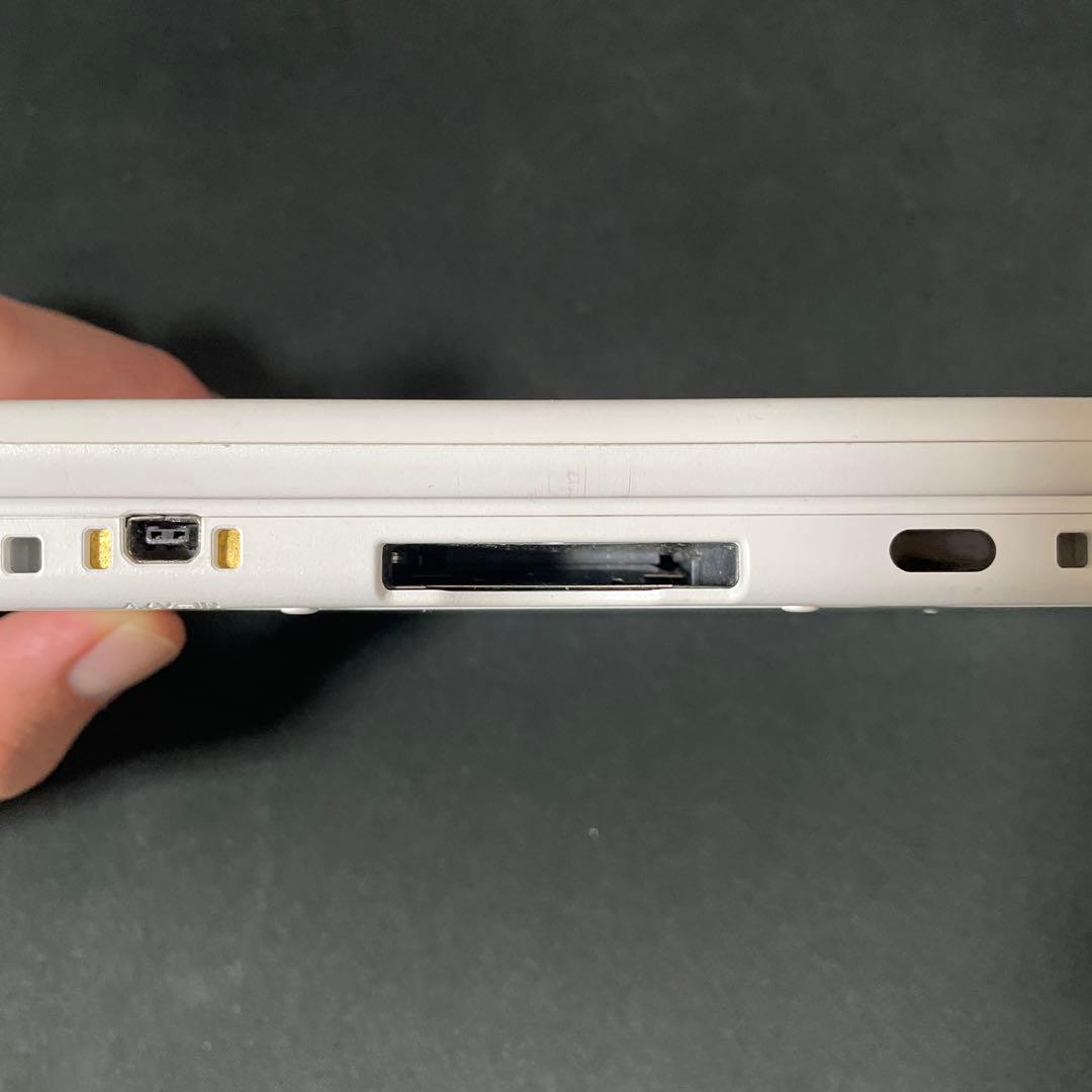 3DS LL ホワイト 純正ACアダプタ 充電器 付き