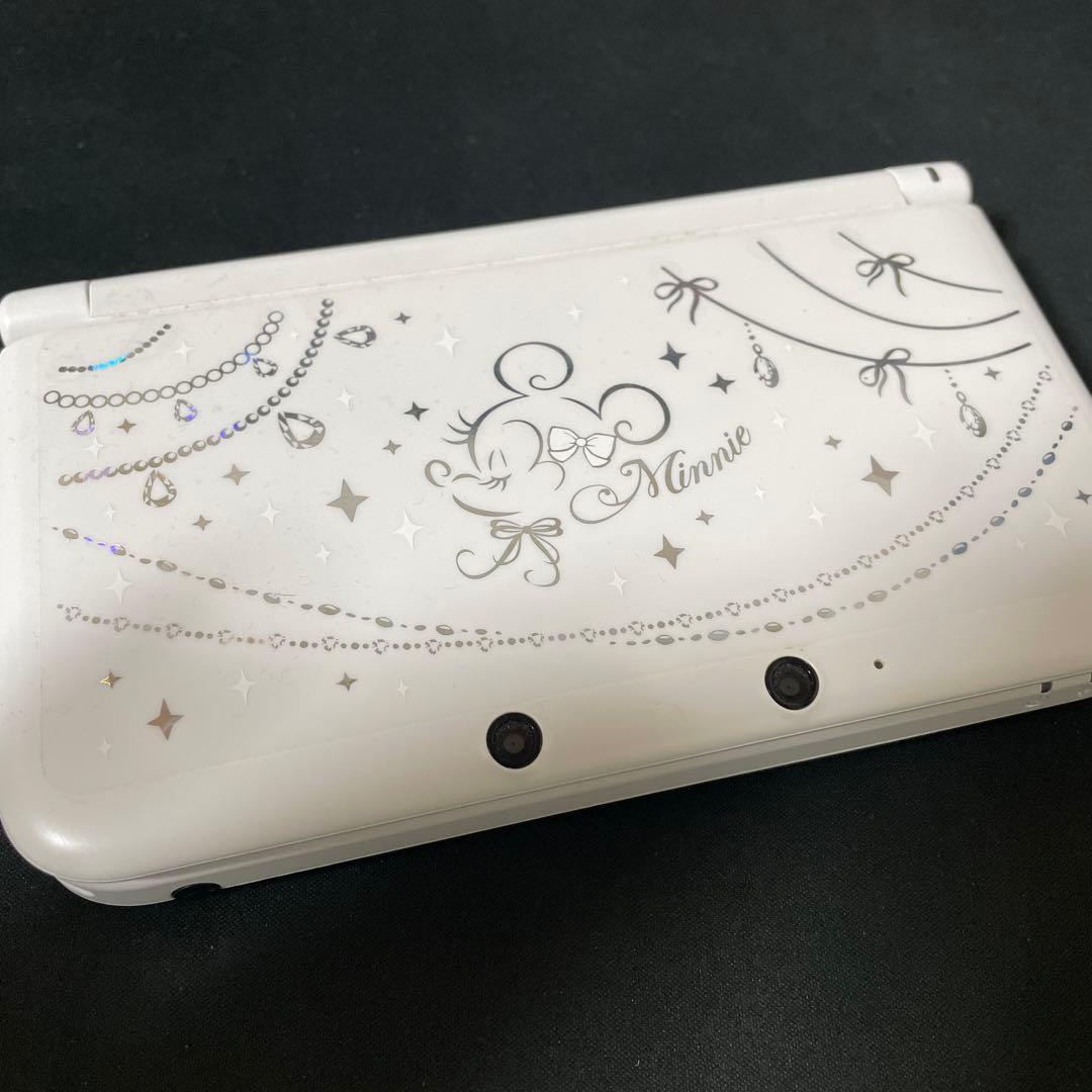 3DS LL ホワイト 純正ACアダプタ 充電器 付き
