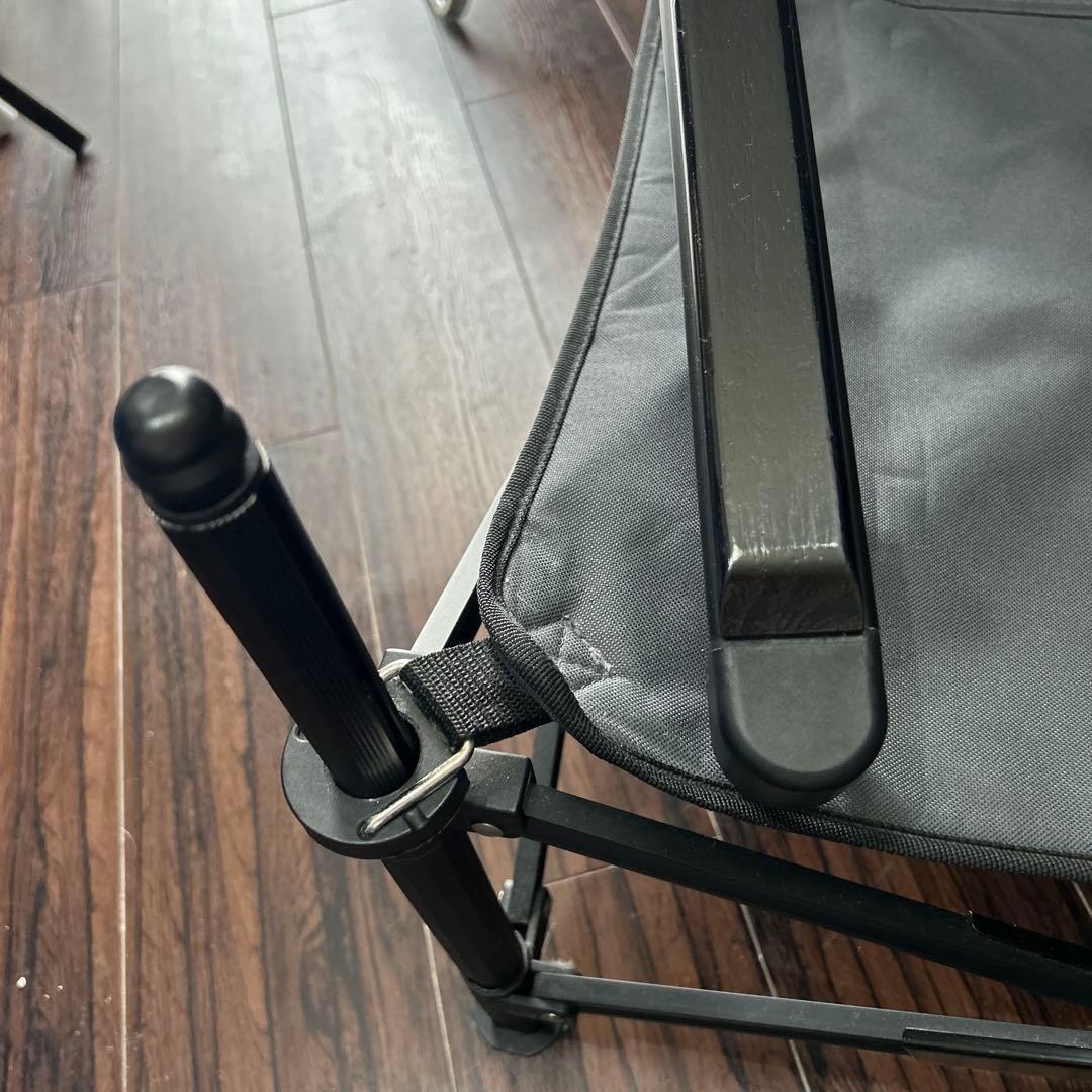 Colemanアウトドアチェア グレーとネイビー二脚セット　キャンプ　海川プール