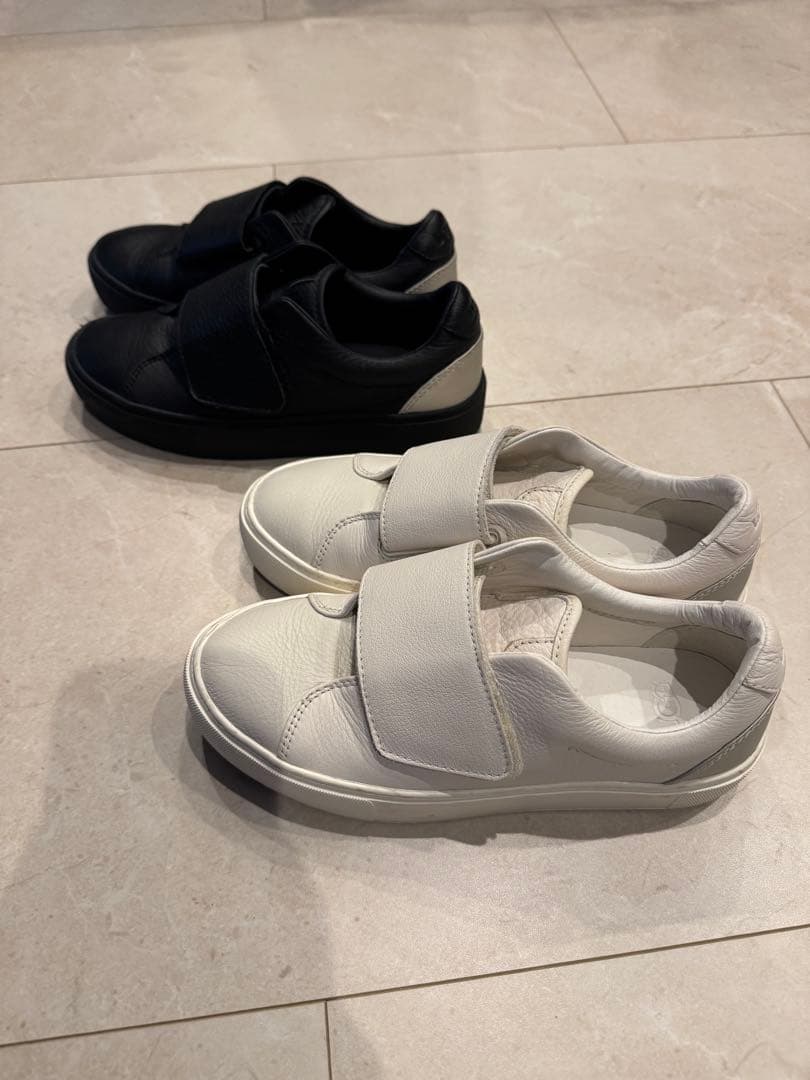 UGG スニーカー　2足セット　22.5cm