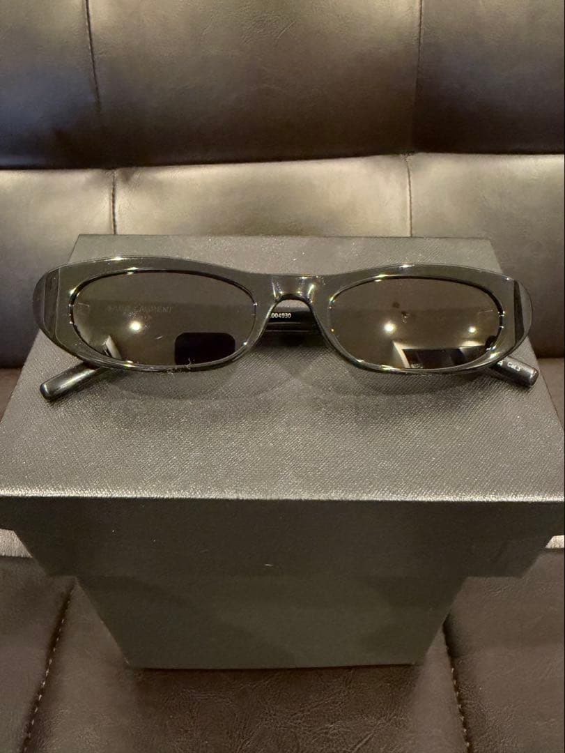 小物 Saint Laurent SL557 SHADE